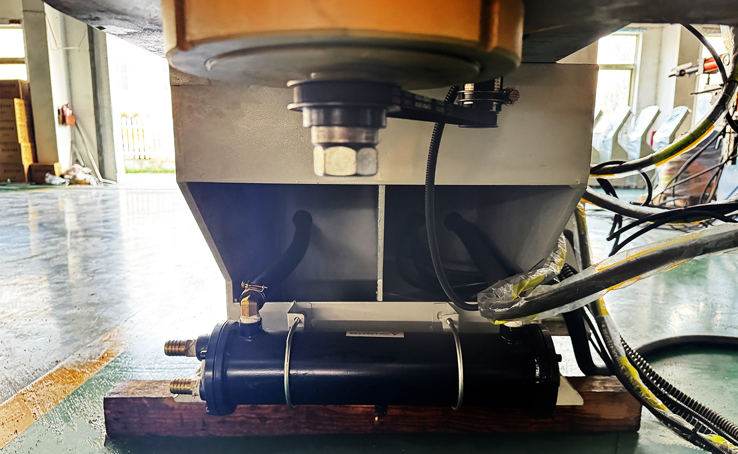 Mesin Bending Tabung Hidraulik Seri NC M dengan Kontrol Mandrel