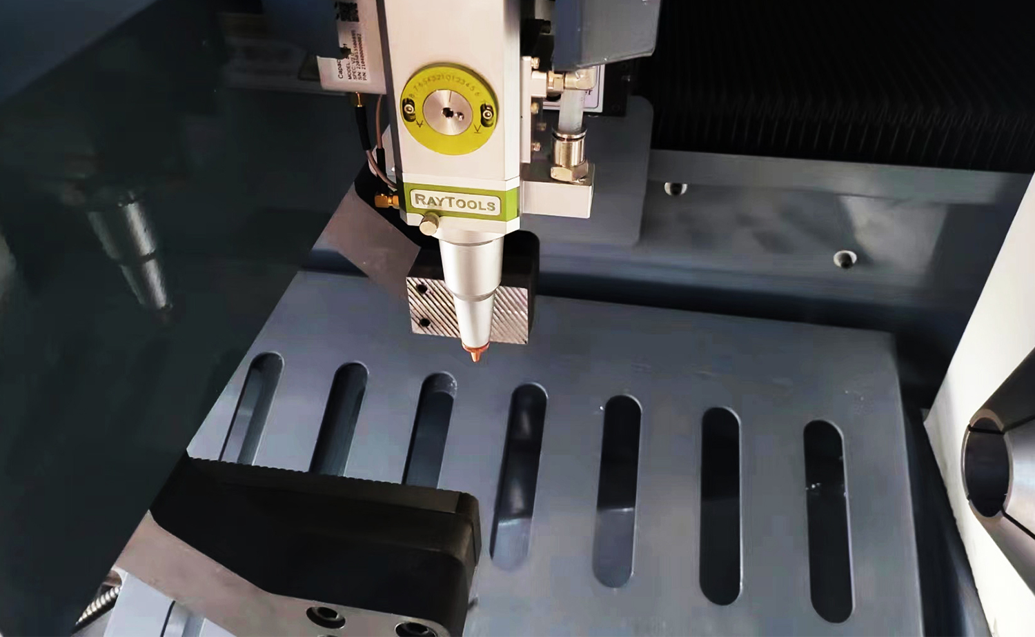 Mesin Pemotong Tabung Laser 3D MCJG120 Mesin Pemotong Tabung Laser 3D MCJG120