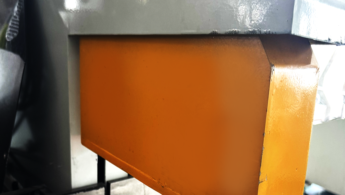 Mesin Pemotong Aluminium Semi-Otomatis Horisontal ESH
