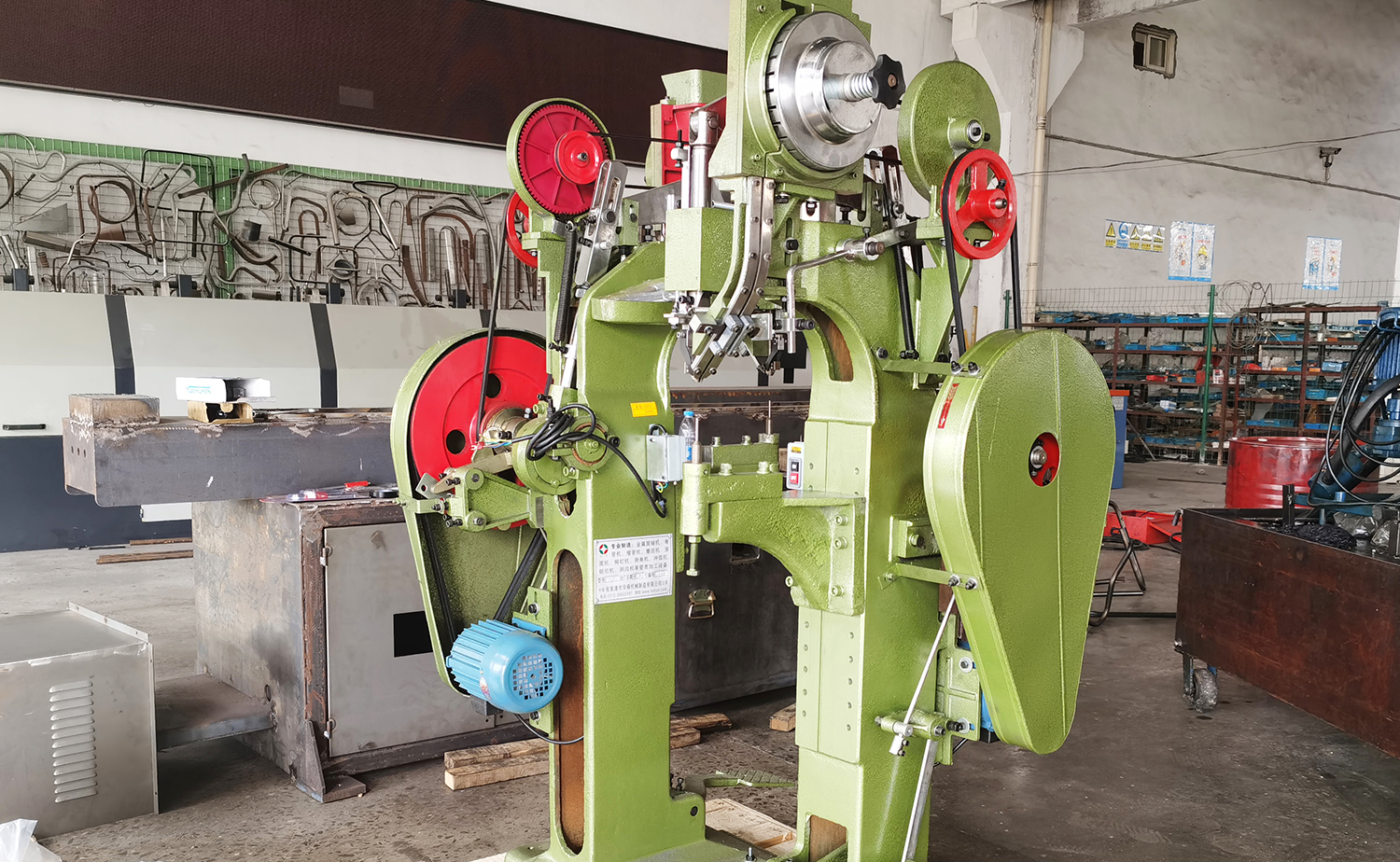 Mesin Paku Keling Dampak Pakan Otomatis SX-60