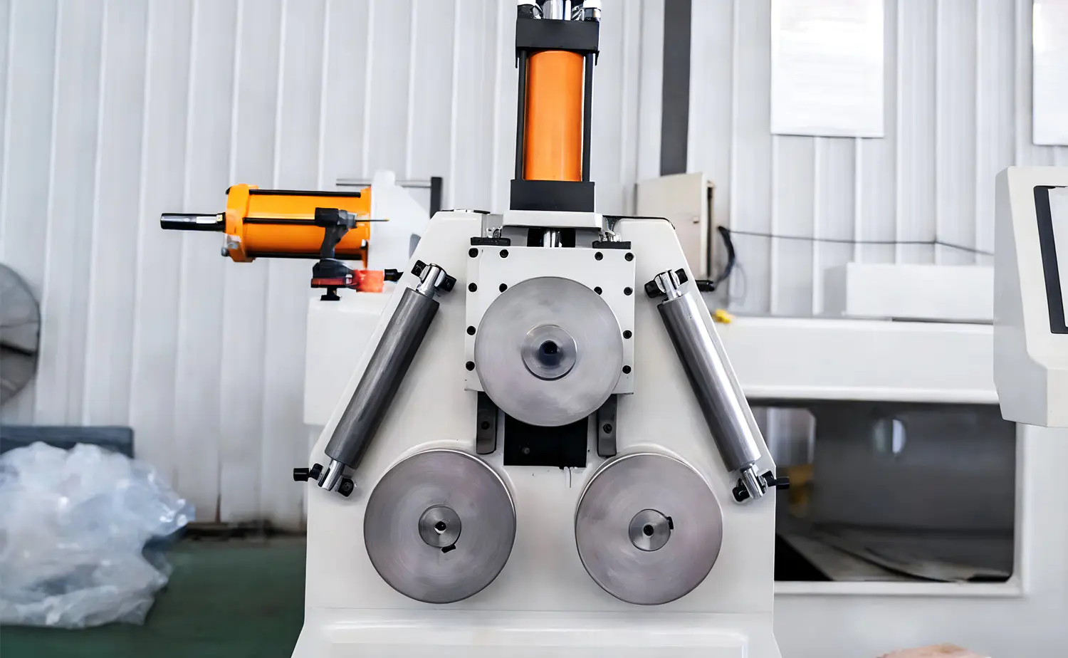 Mesin Bending Gulungan Tabung CNC Presisi Tinggi