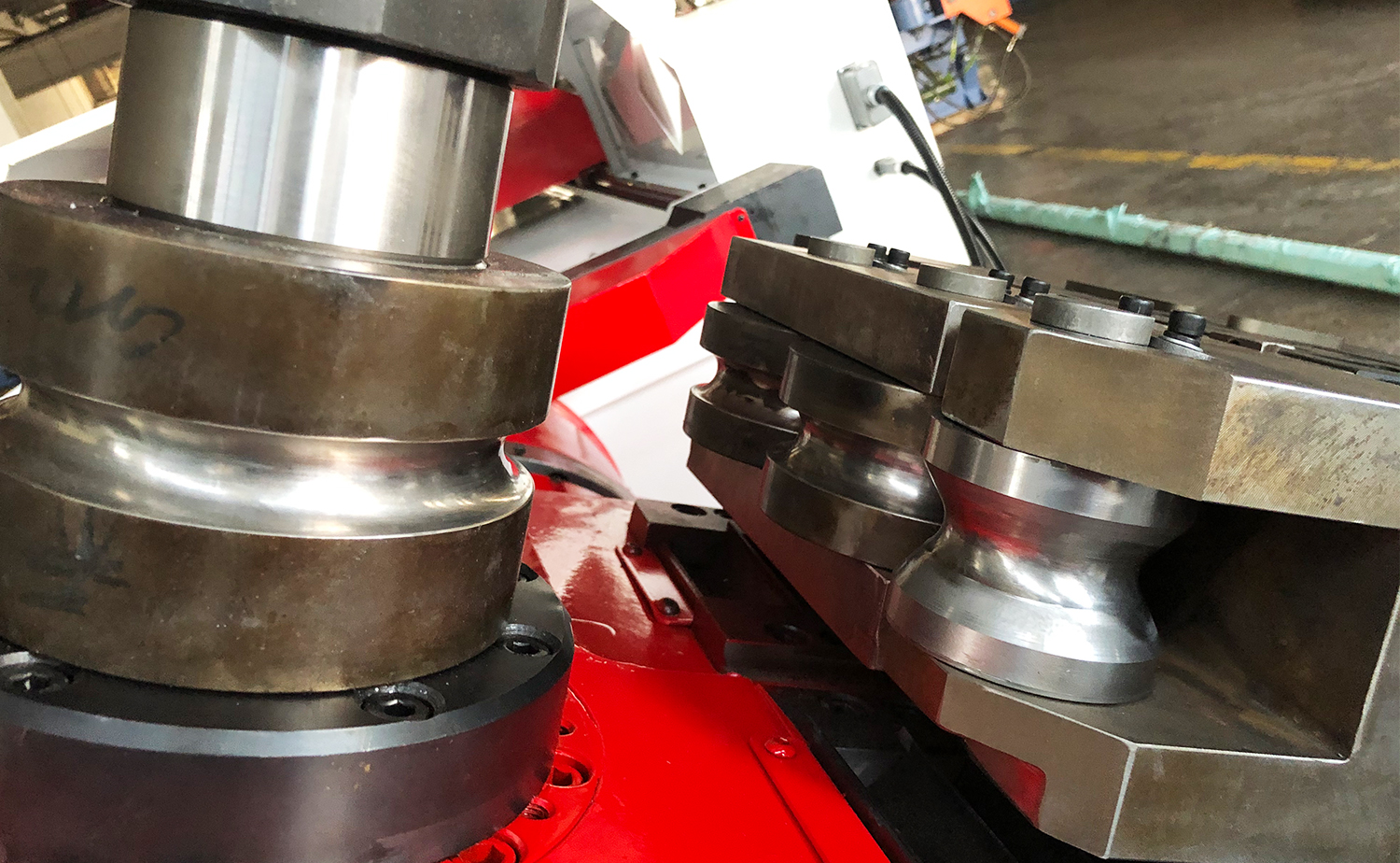 Mesin Bending Pipa Kepala Putar CNC- Dua Arah
