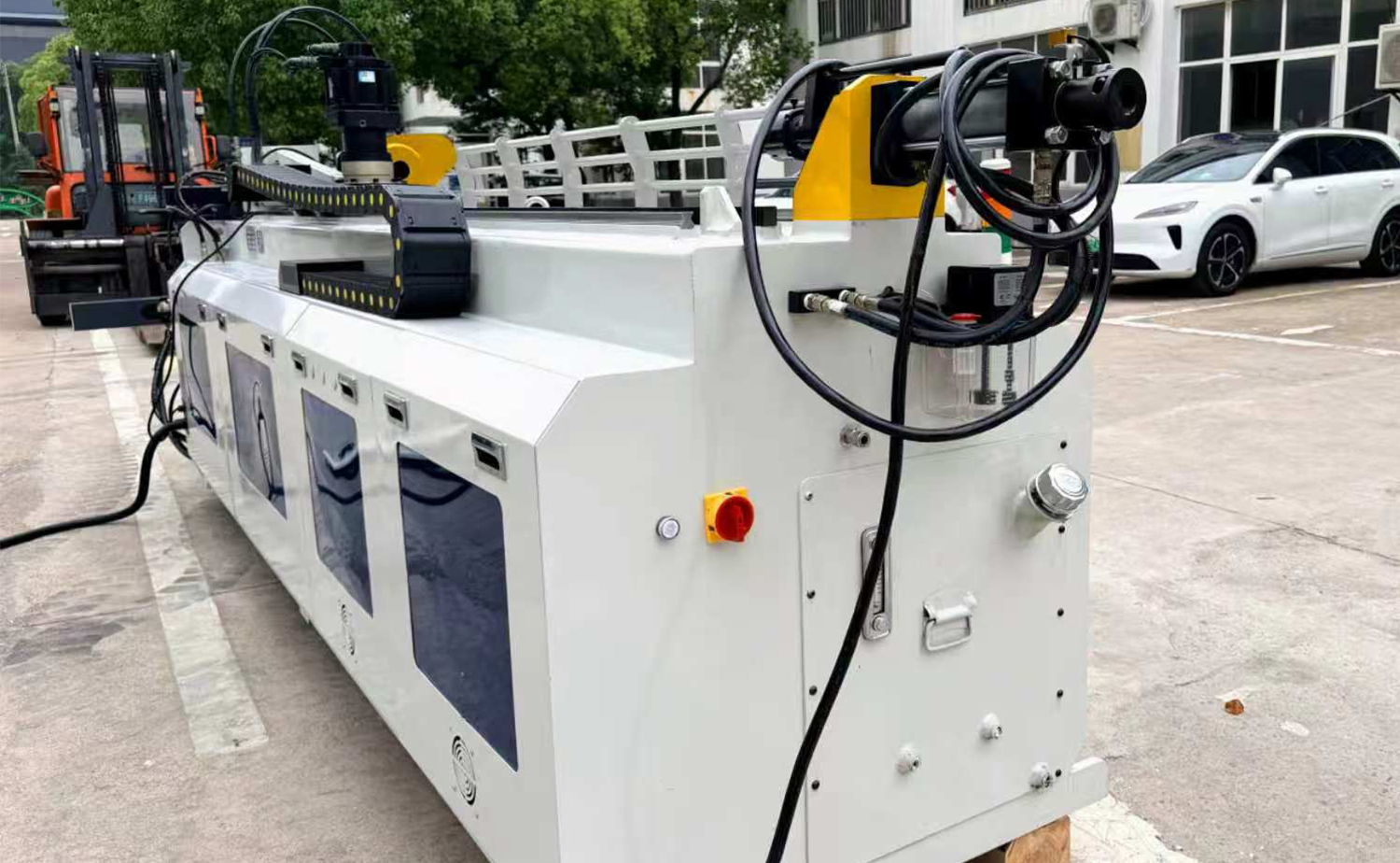 Mesin Bending Pipa Kiri & Kanan CNC